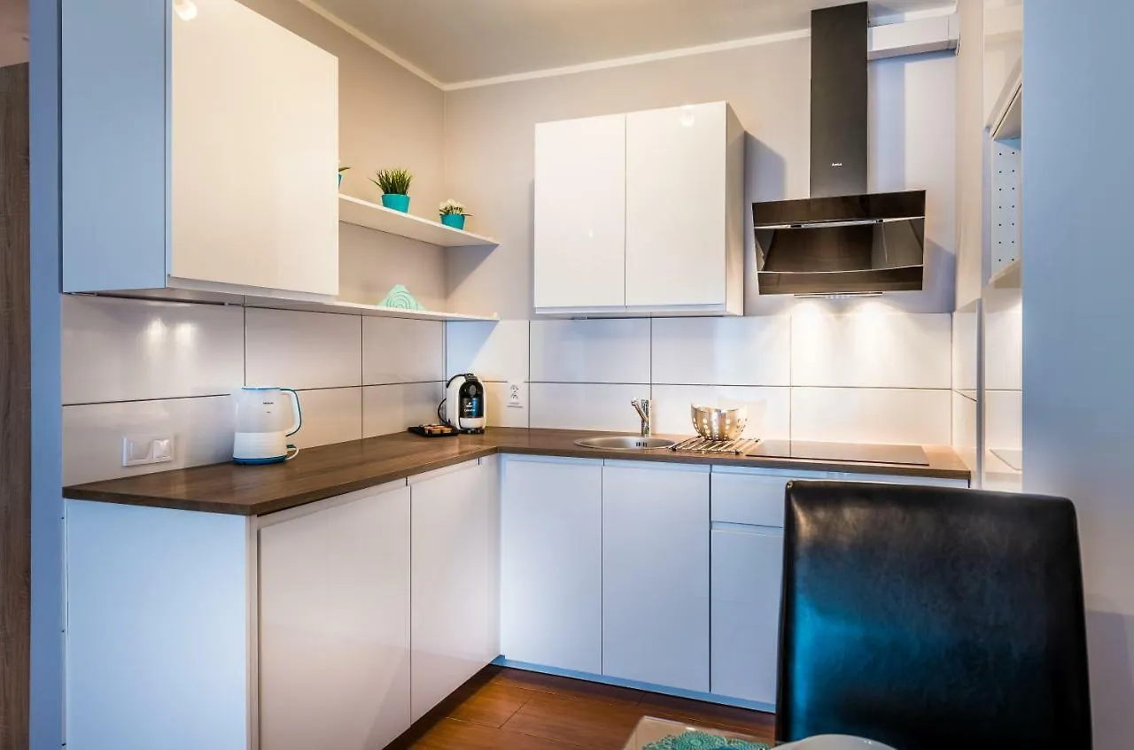 Apartament B&F Garbary Poznan Business & Family - Parking Apartment 0*,