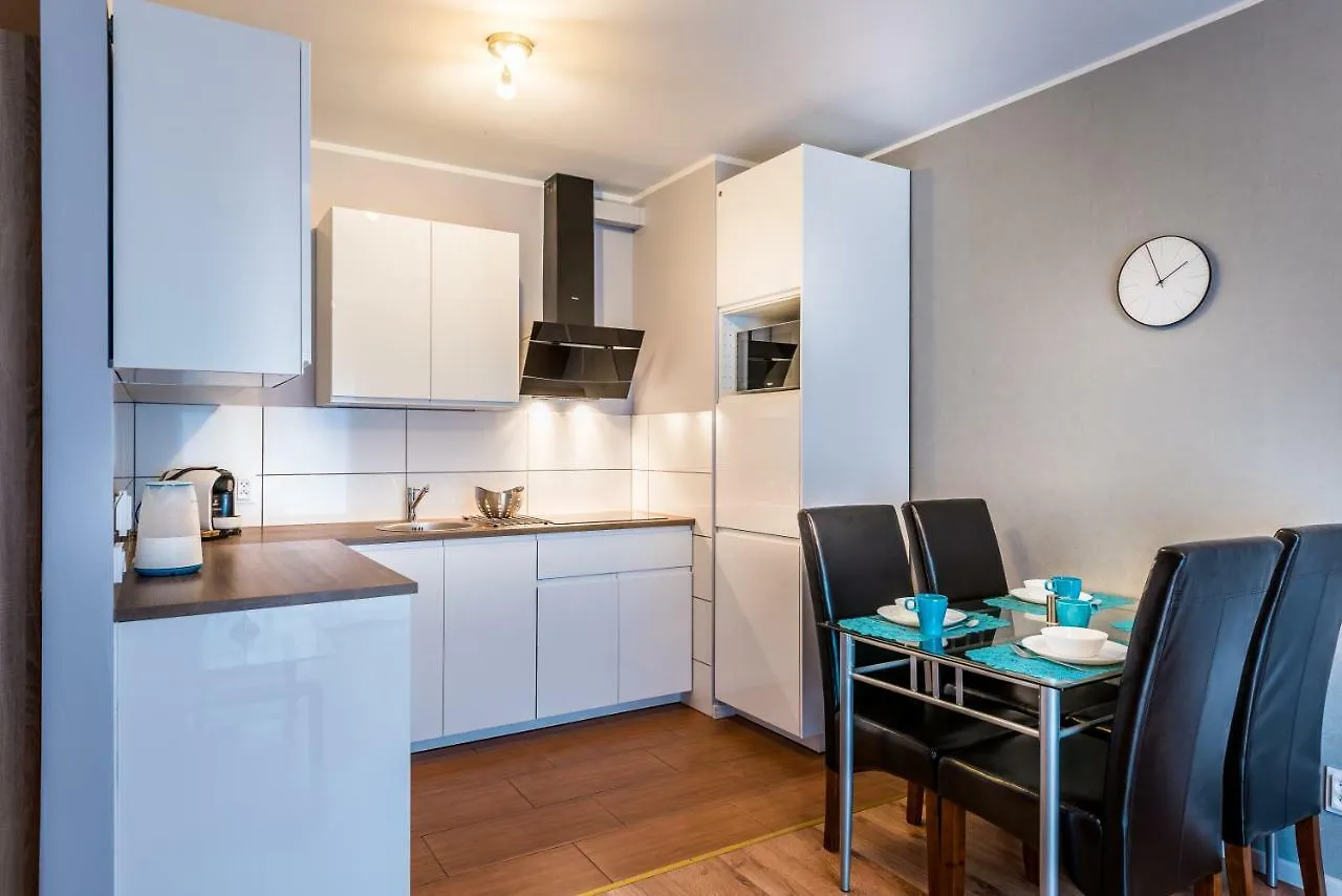 Apartament B&F Garbary Poznan Business & Family - Parking Apartment