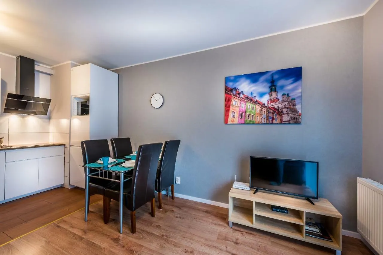 Apartament B&F Garbary Poznań Business&Family - Parking